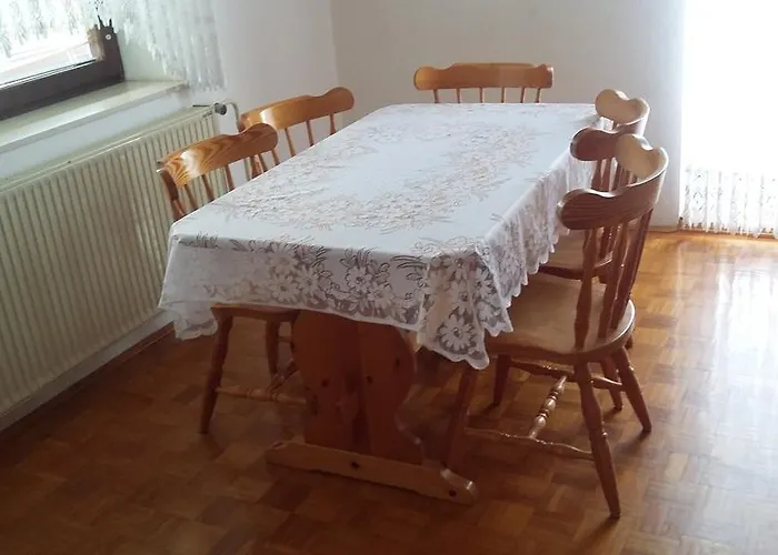 Pensjonat Vrtacnik 2*